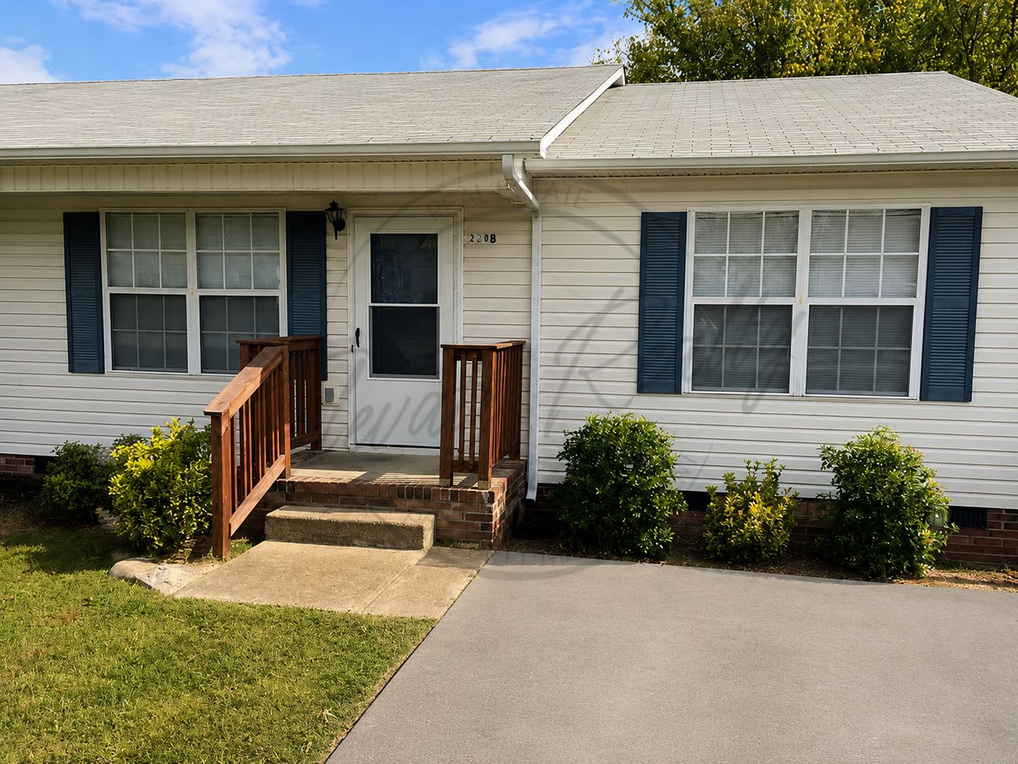 On Special Three Bedroom Ranch With Appliances In Columbia – photo 1 of 232