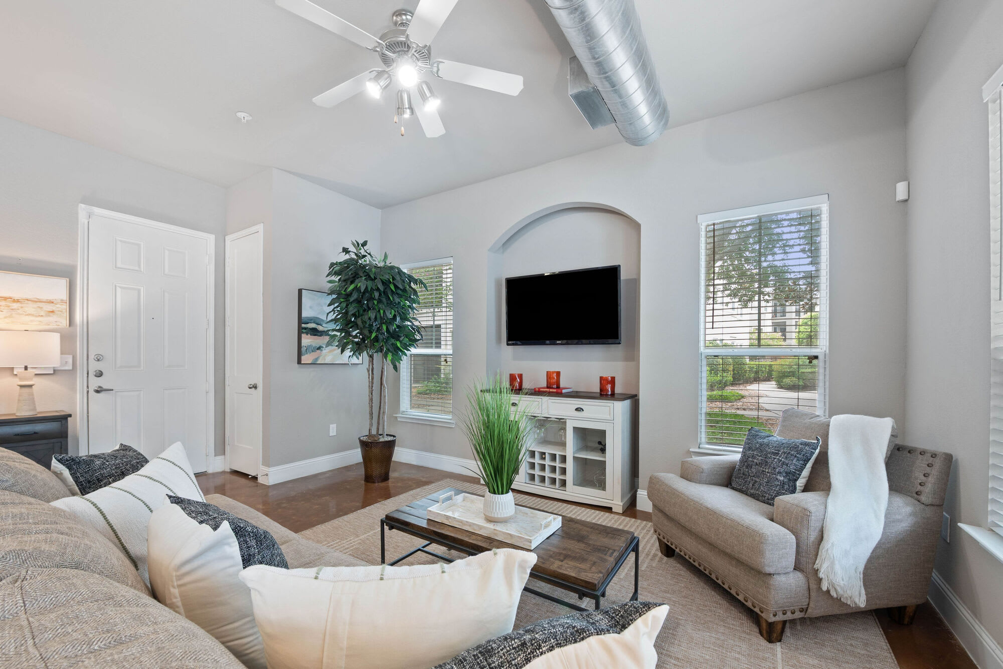 Kings Cove – photo 1 of 27