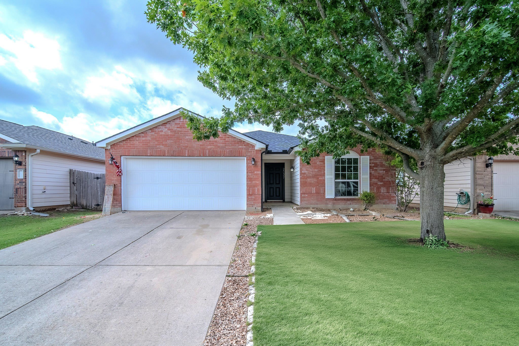2037 Cedar Trail – photo 1