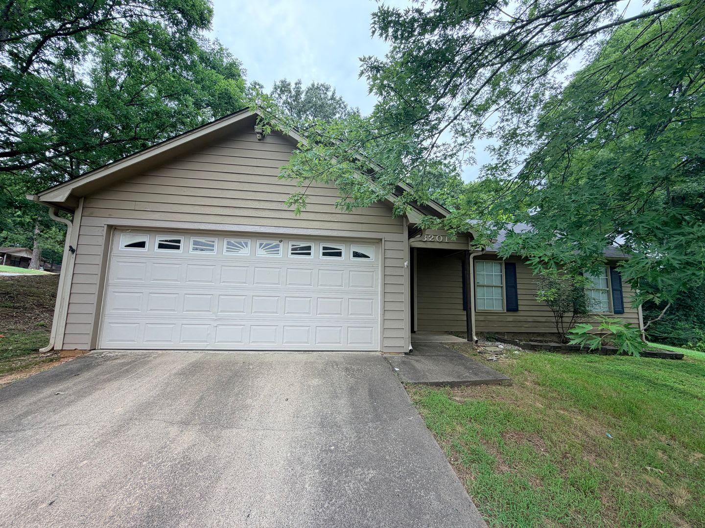 3201 Stivers – photo 1 of 11