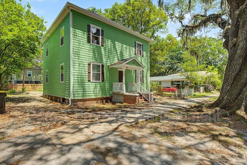 638 E 37th St – photo 1