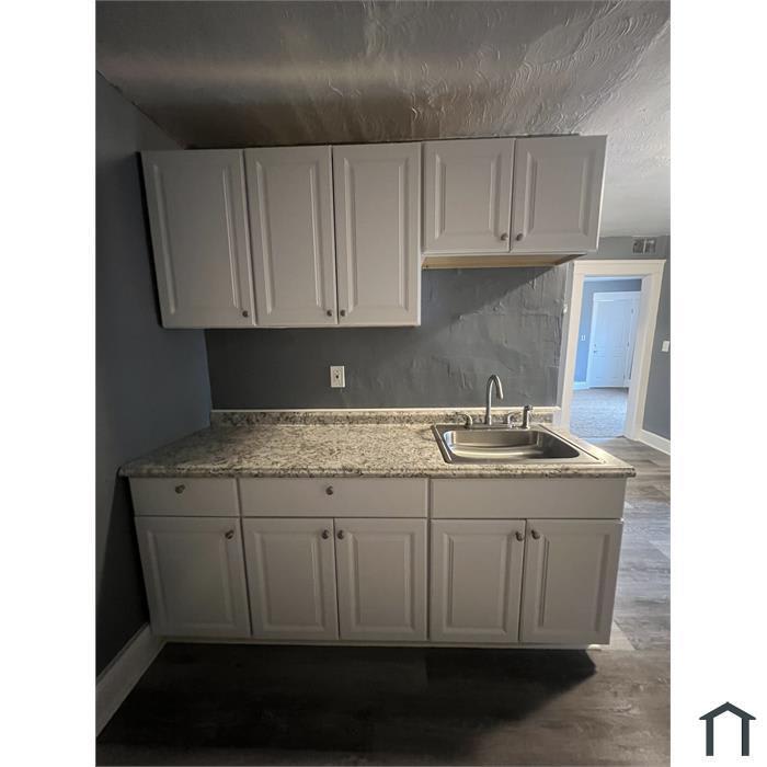 1306 West 80th Street – photo 1