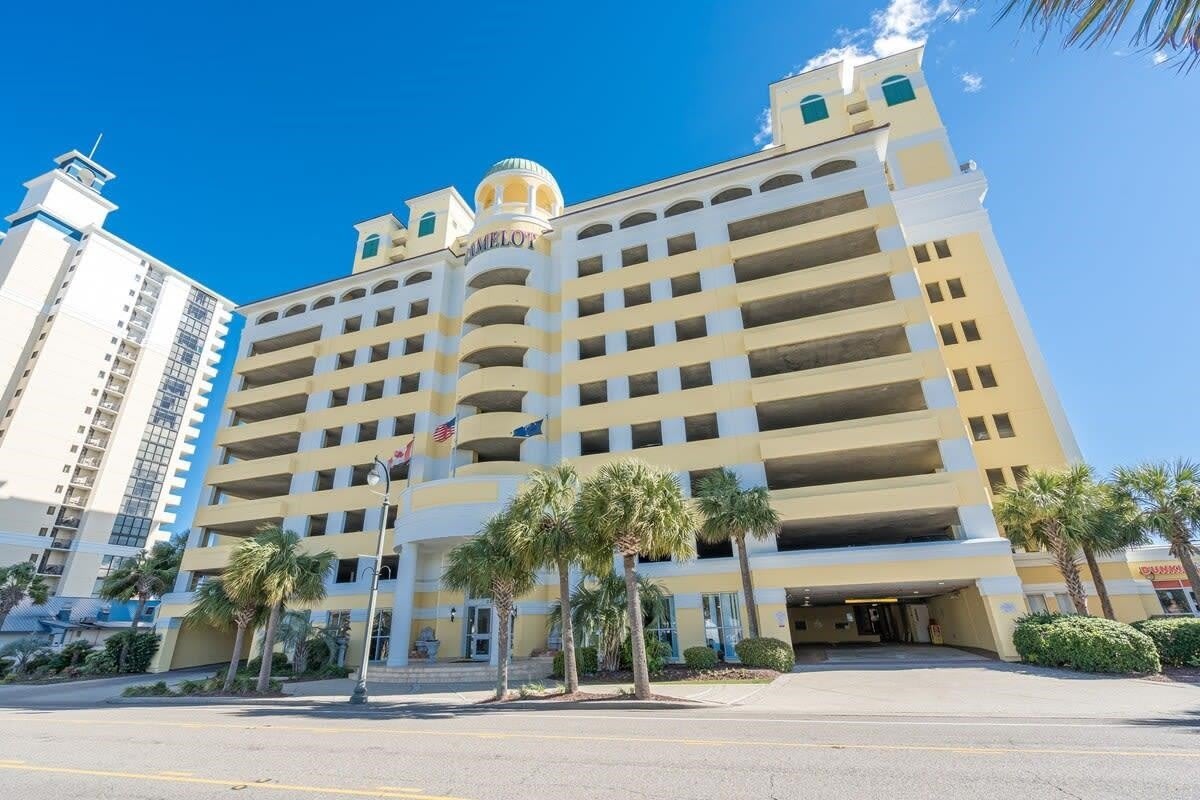 2000 N Ocean Blvd. – photo 1 of 8
