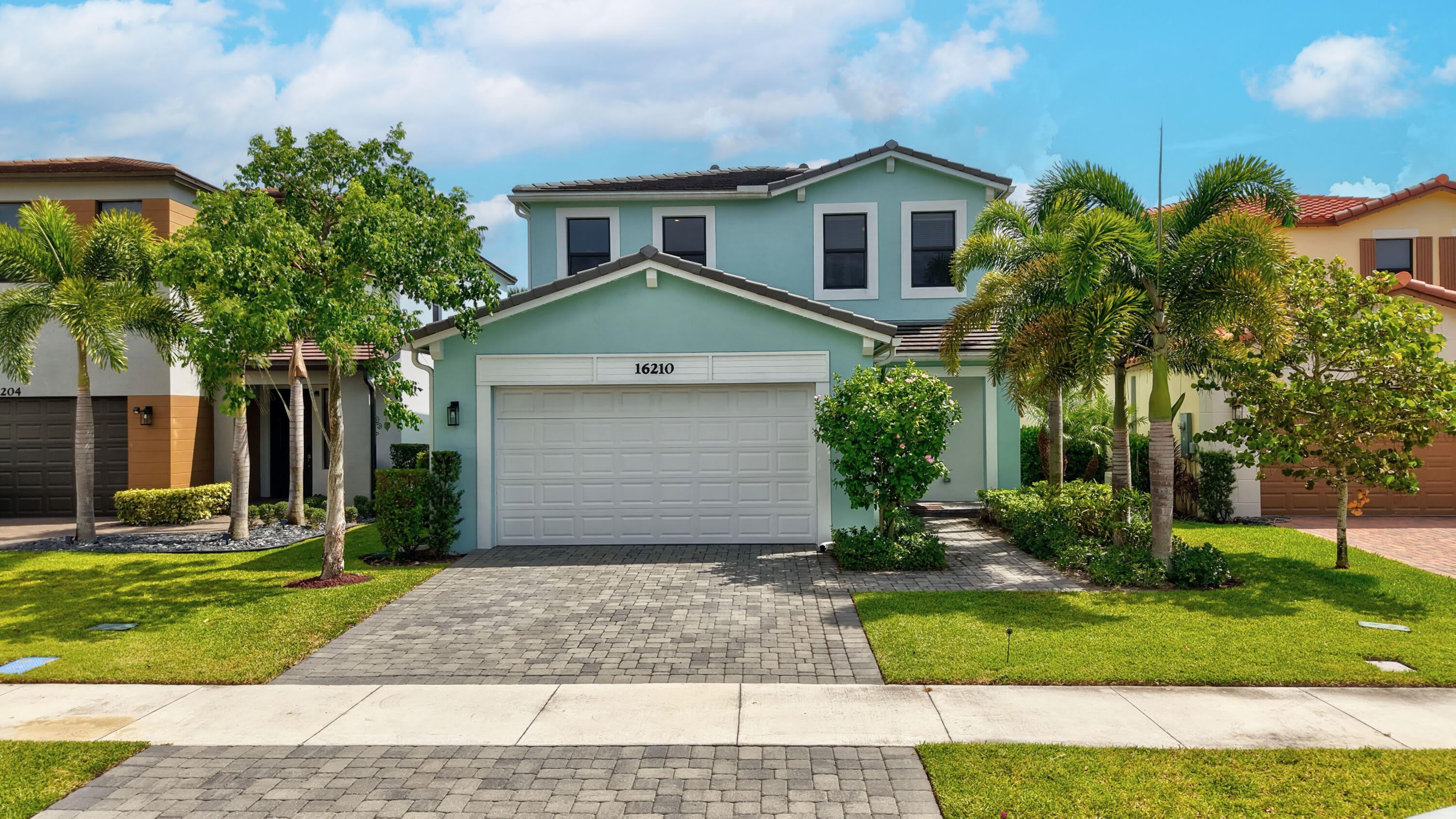 16210 SANDY SHORE Drive – photo 1