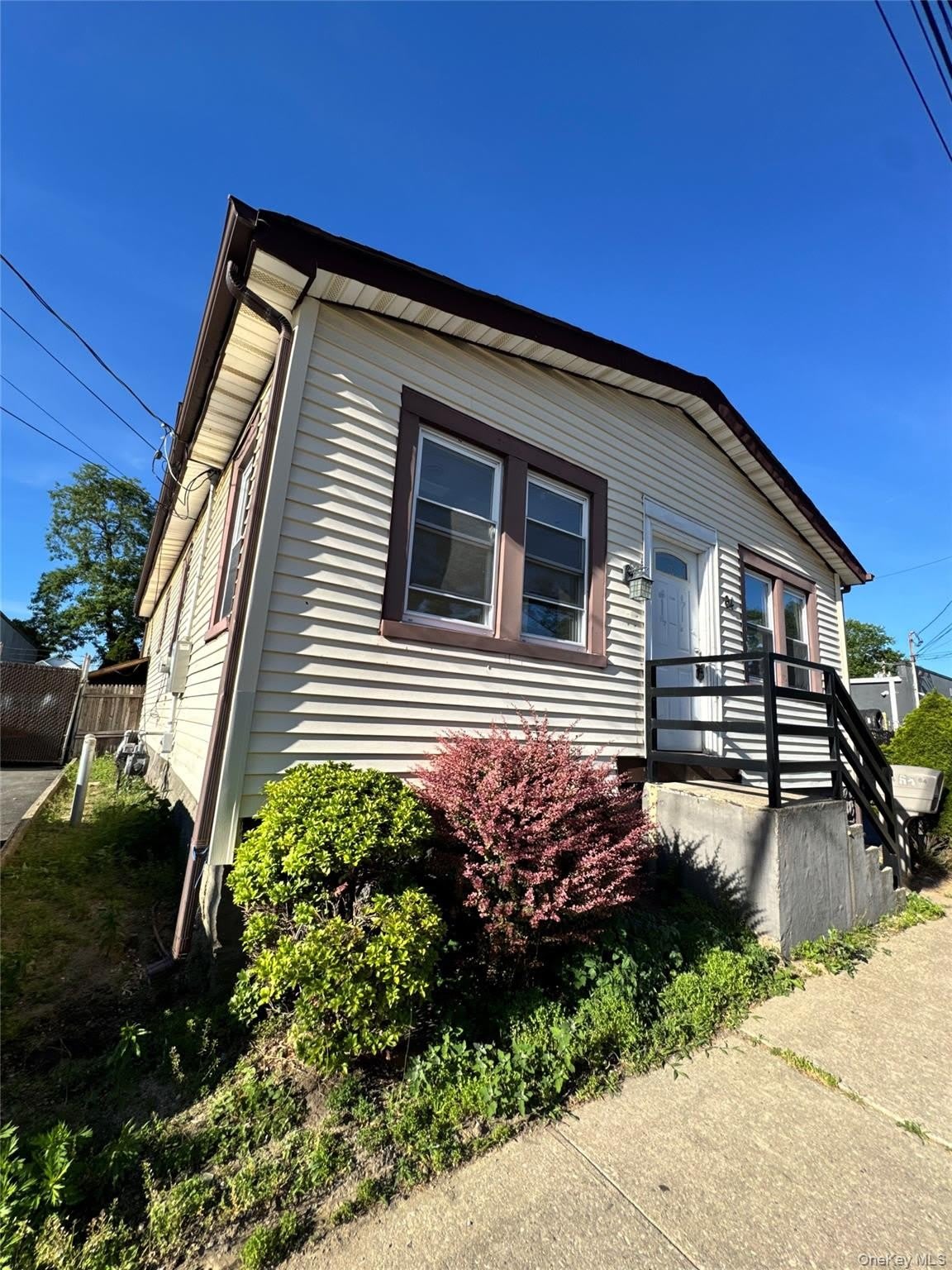 64 Sprague Avenue – photo 1 of 29