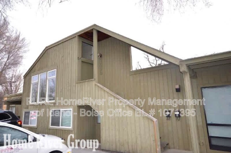 2680 W Grover Ct – photo 1 of 11