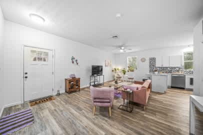 6199 Washington Ave – photo 1 of 27