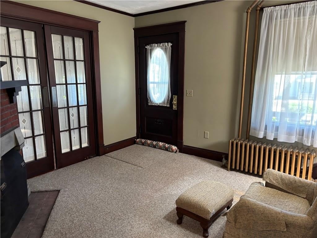 35 Oak Street – photo 1 of 14