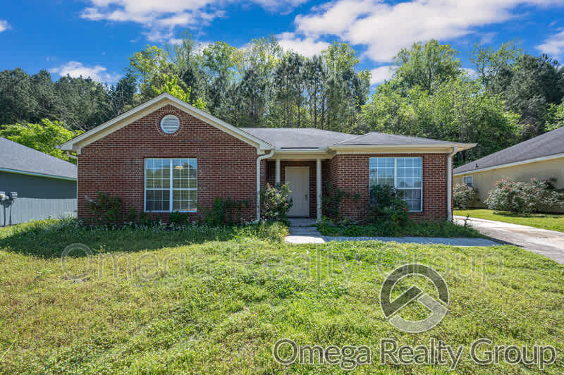 6749 Lakes Edge Ln – photo 1 of 27