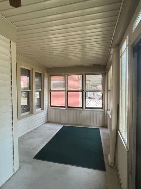 1522 Thurston Avenue – photo 1 of 10
