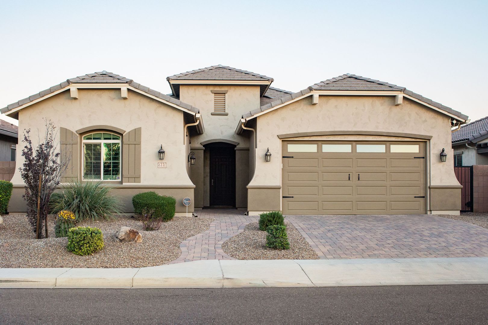 Furnished 3 Bedroom In Chandler – photo 1