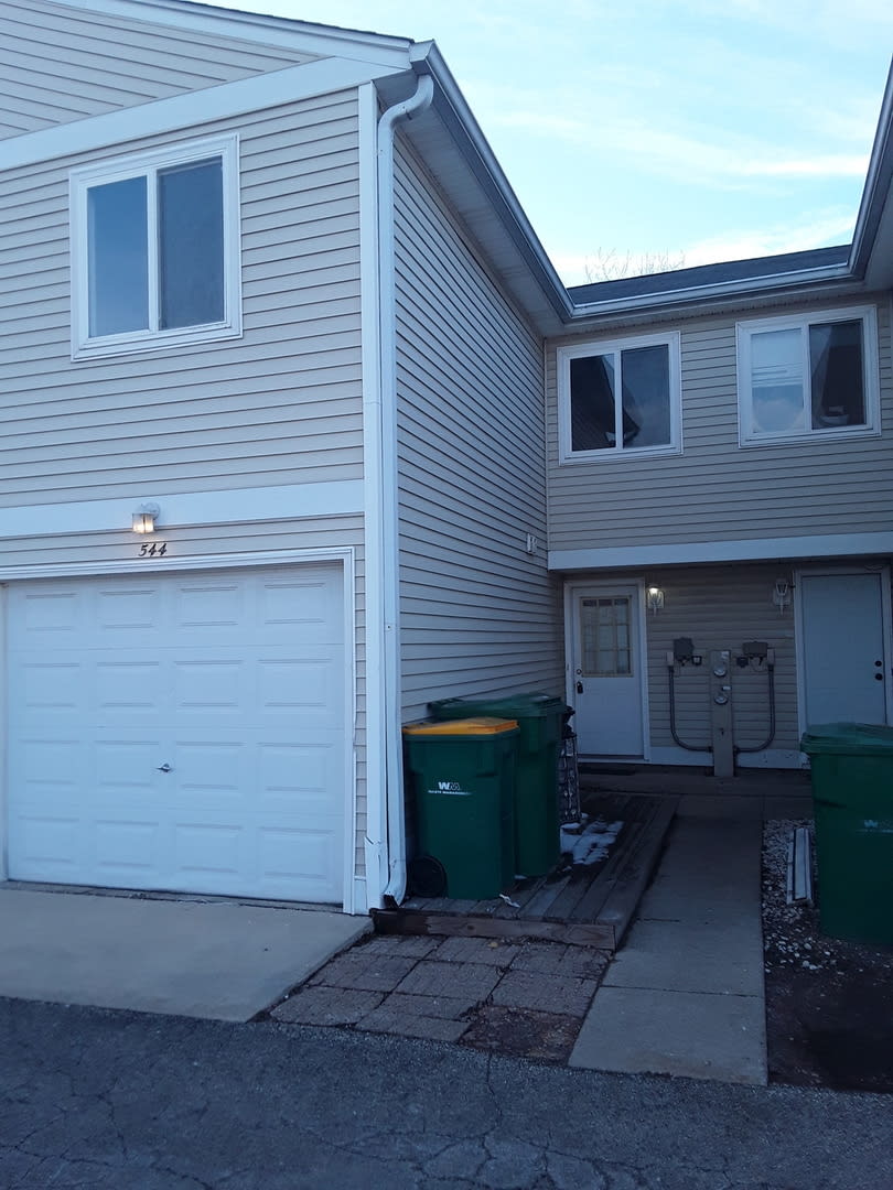 544 Meadow Green Lane – photo 1 of 7