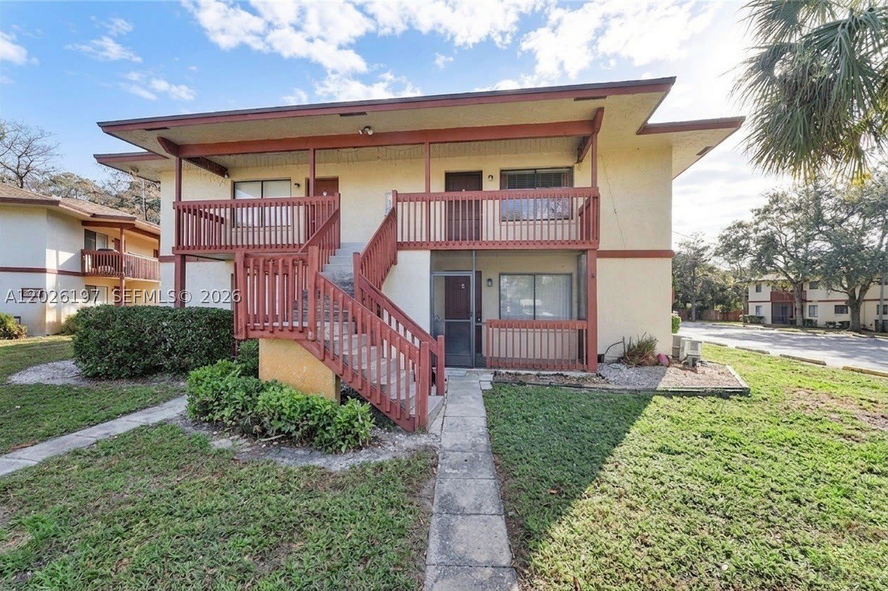 2070 NW 43rd Ter – photo 1