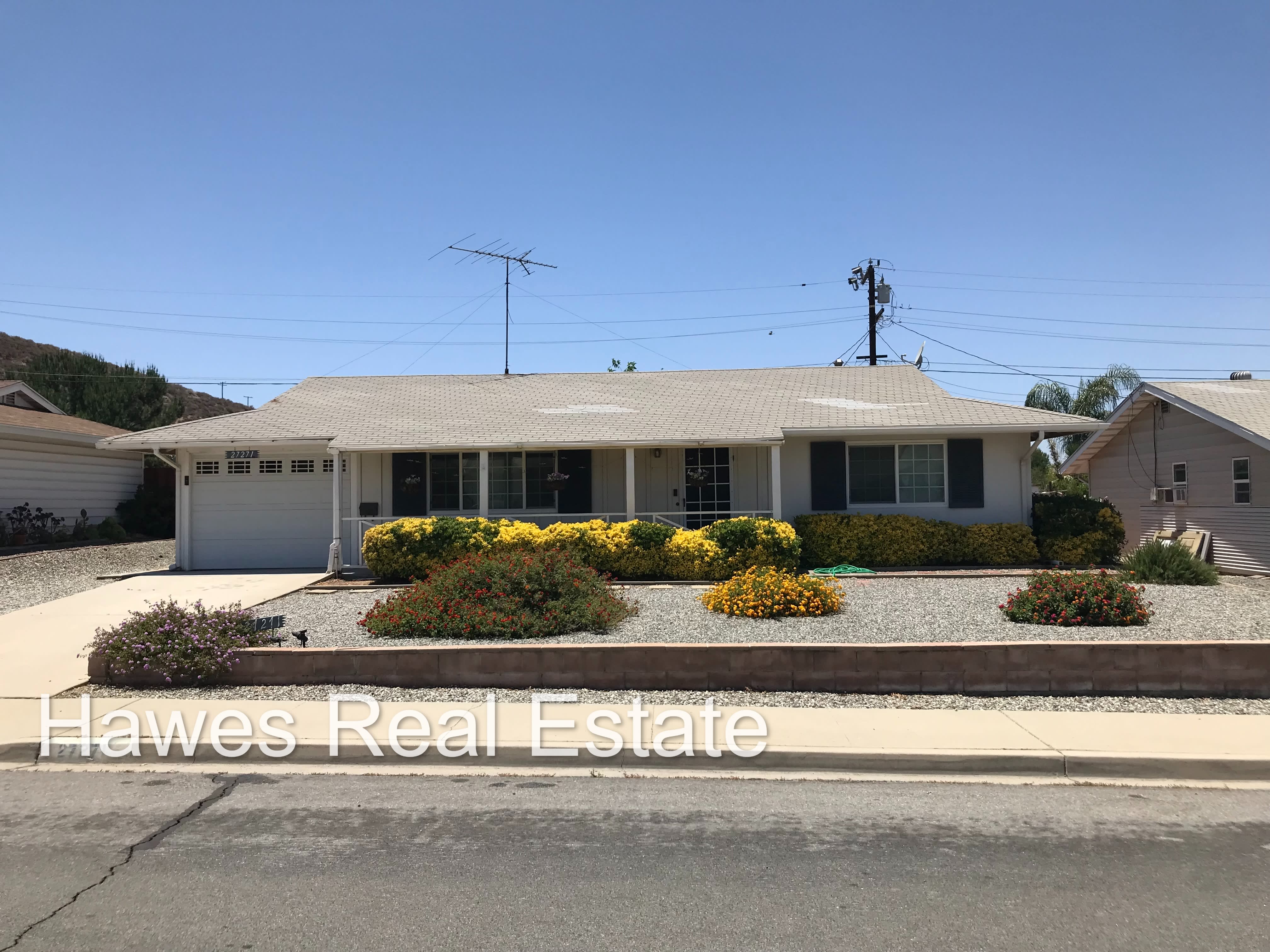 27271 Wentworth Dr – photo 1 of 22