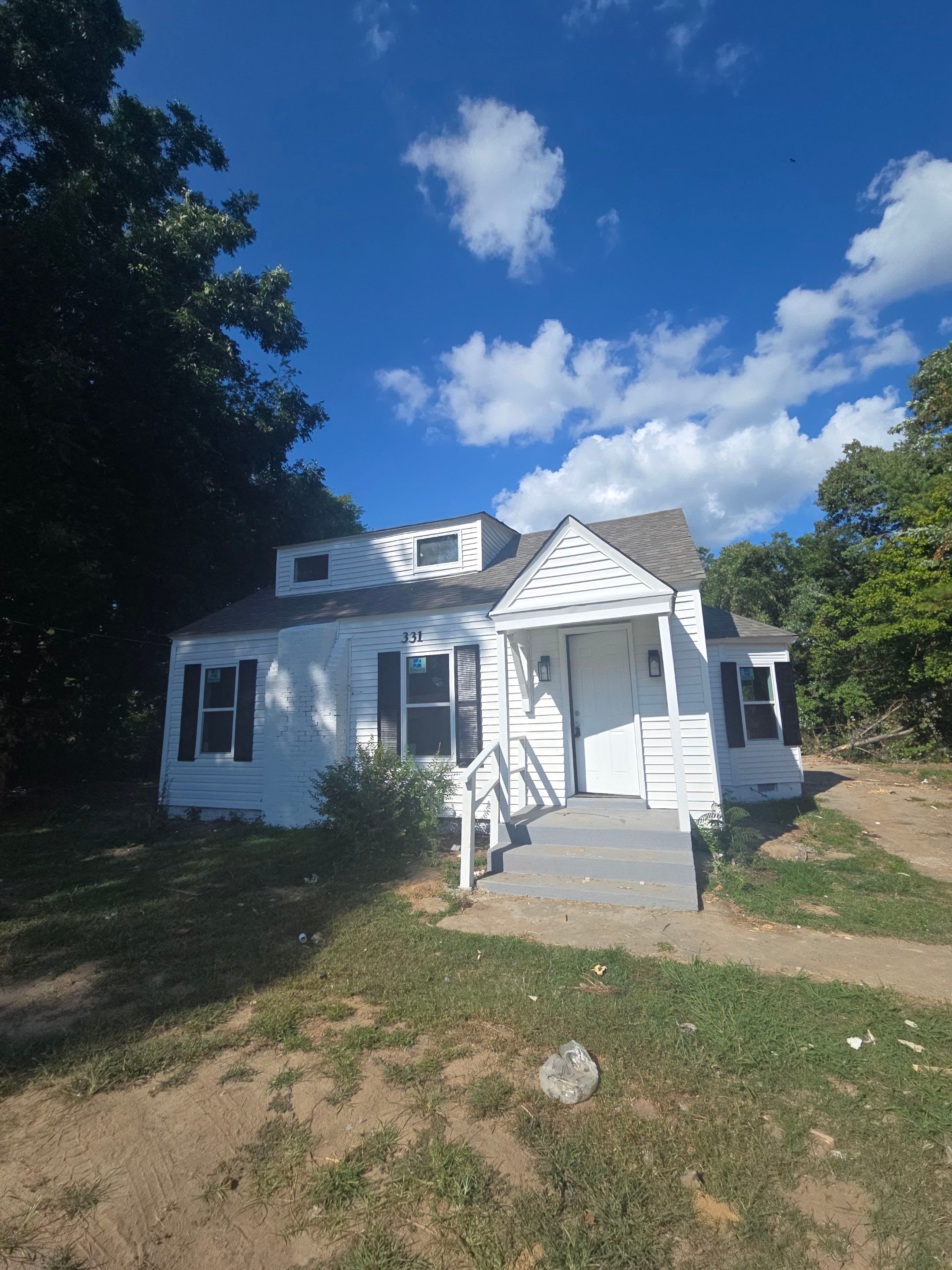 331 Eastland Avenue – photo 1 of 17