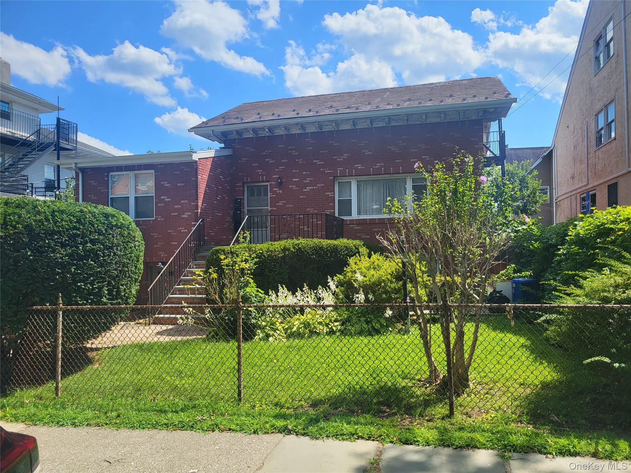 28 Primrose Avenue – photo 1 of 9