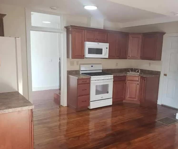 125 Wheeler St – photo 1 of 6