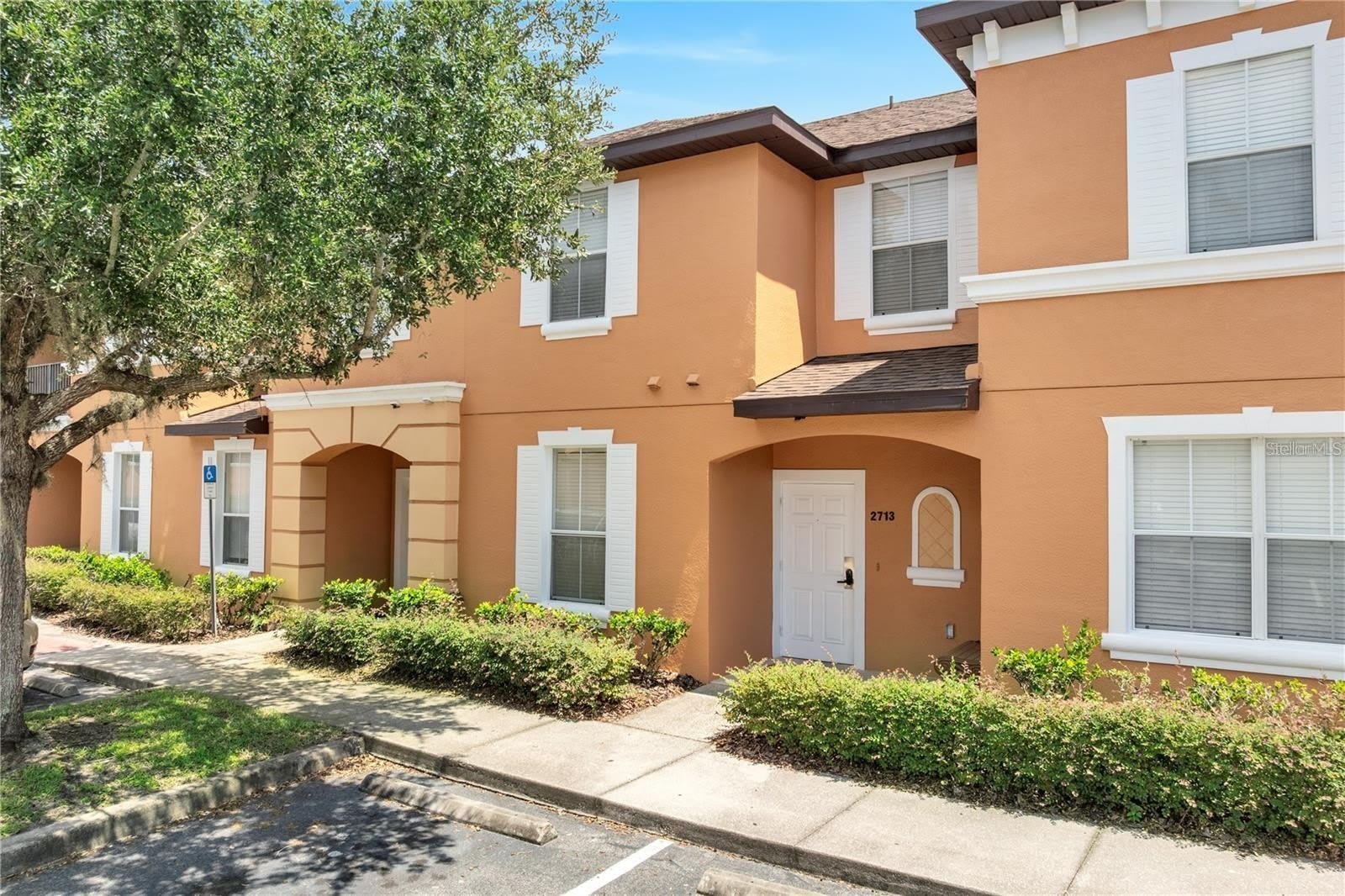 2713 BUSHMAN Drive – photo 1