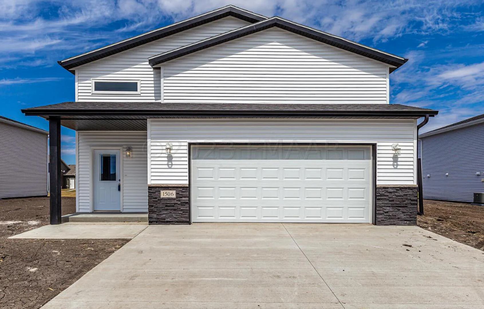 1506 Keystone Cir NE – photo 1