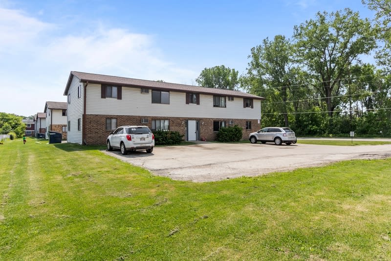1534 Moraine Terrace – photo 1