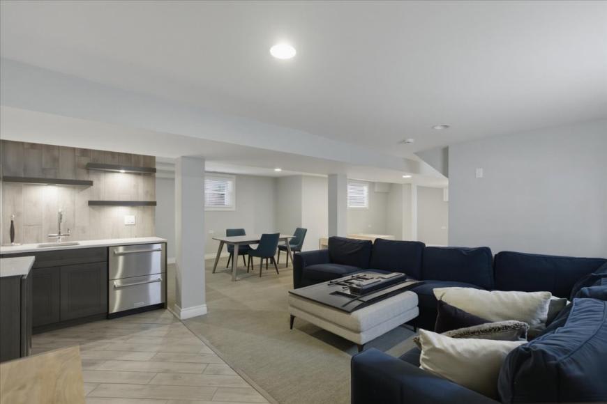 1828 West Berenice – photo 1