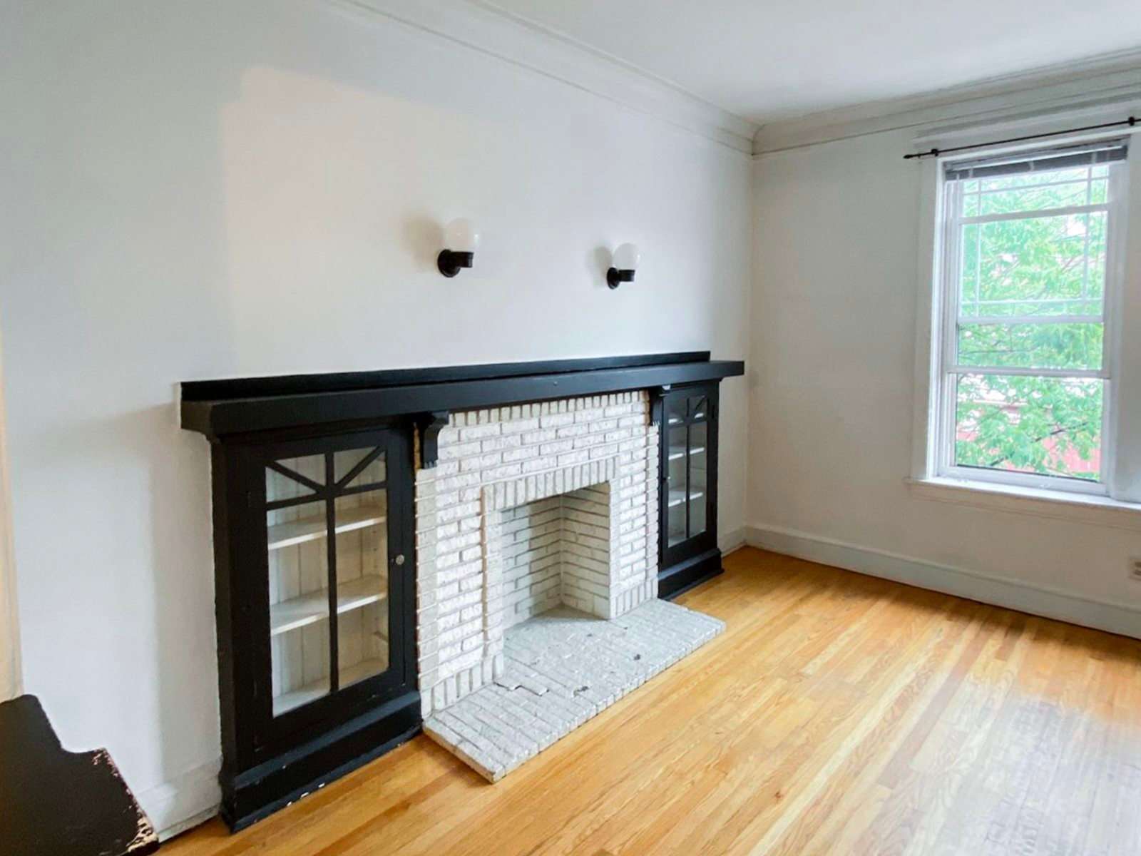1509 West Barry Avenue – photo 1