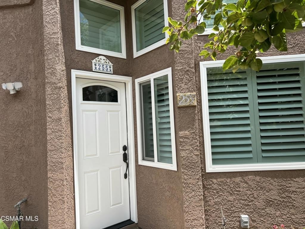255 Skyline Drive – photo 1 of 288