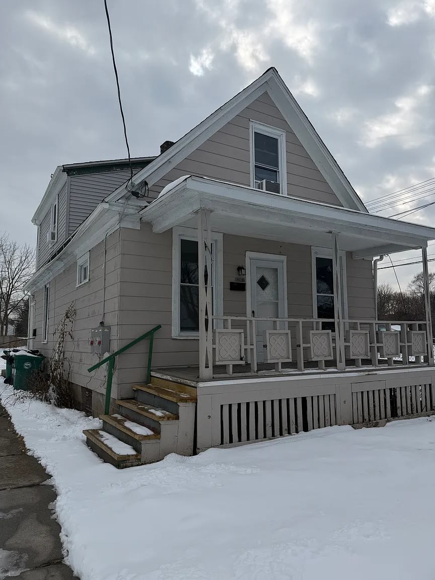1307 Calumet Avenue – photo 1 of 6