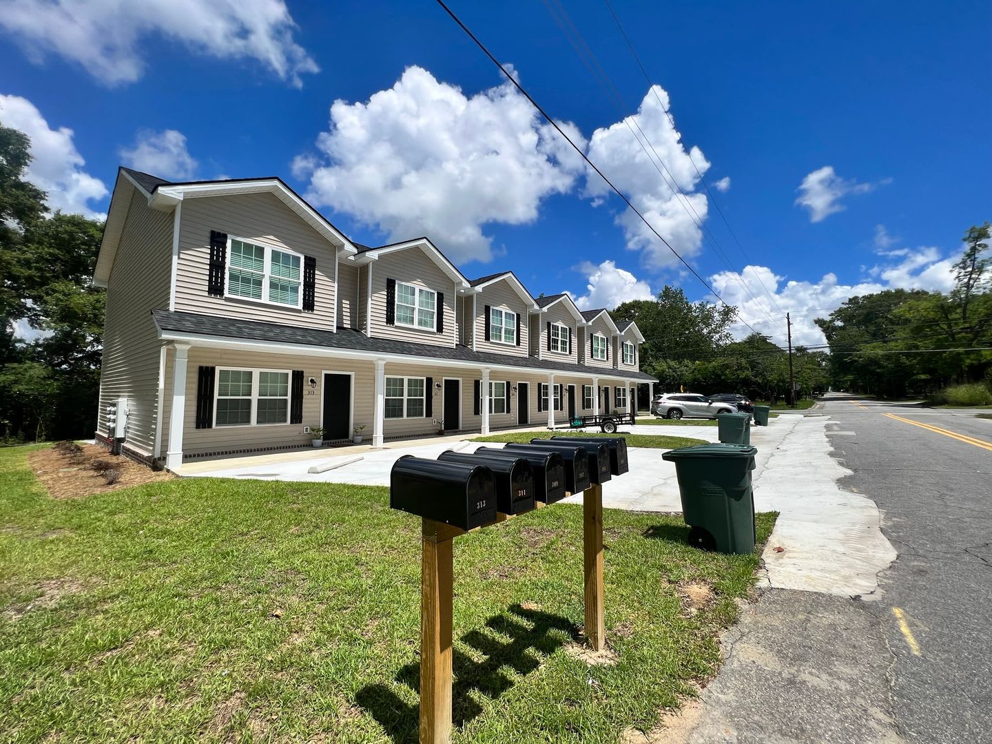 307 Broad Street – photo 1