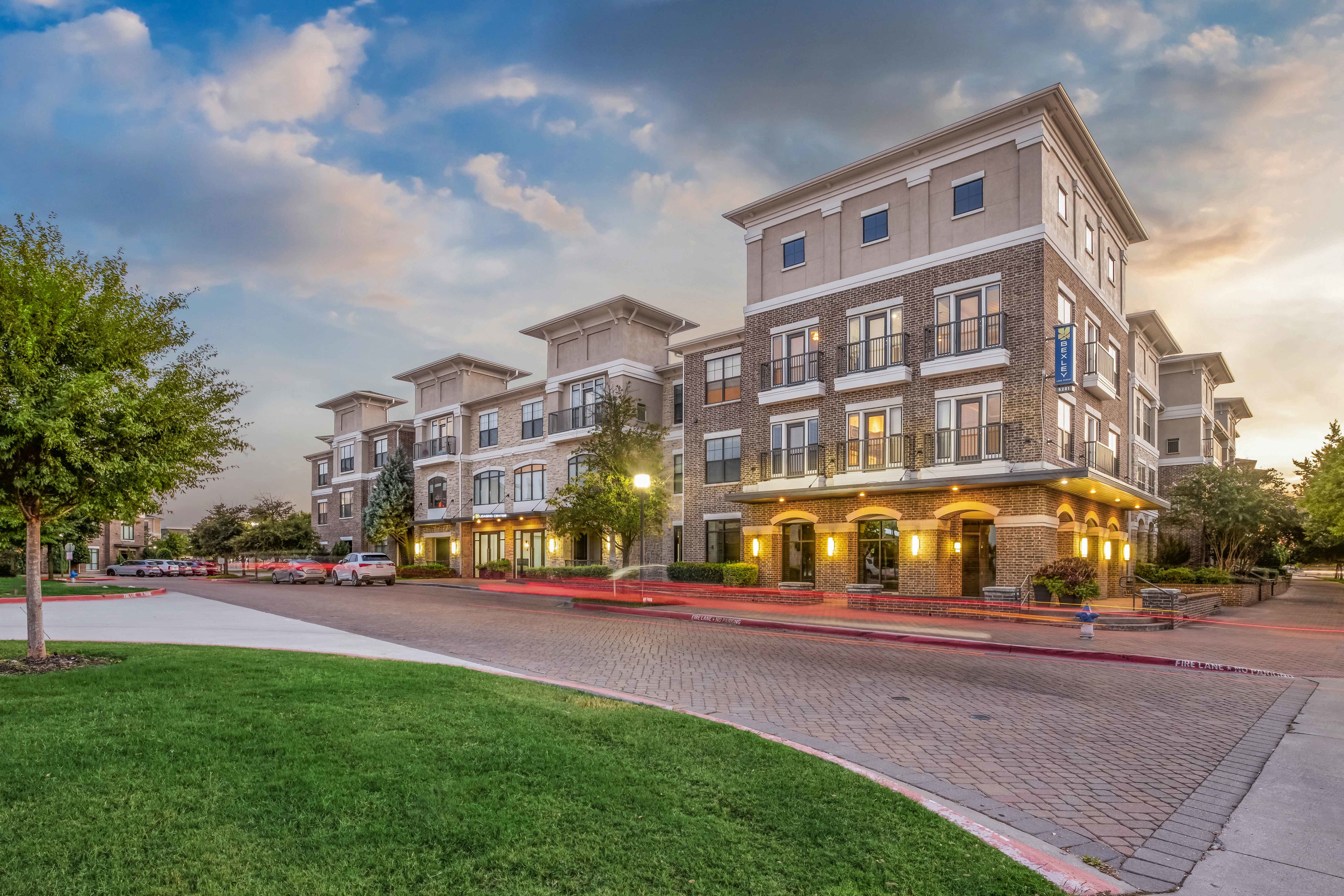 Bexley Lake Forest – photo 1