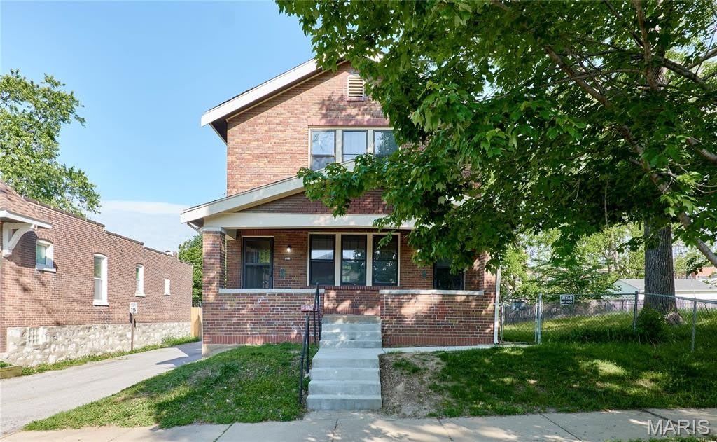 5021 Ray Avenue – photo 1