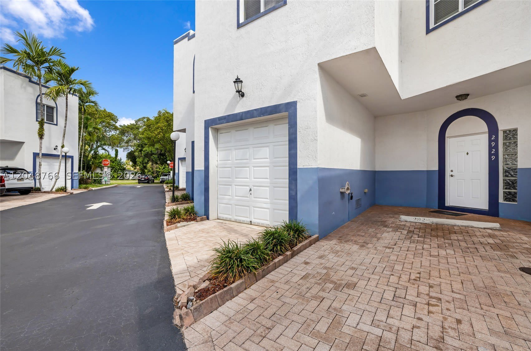 2929 SW 18th Ter – photo 1