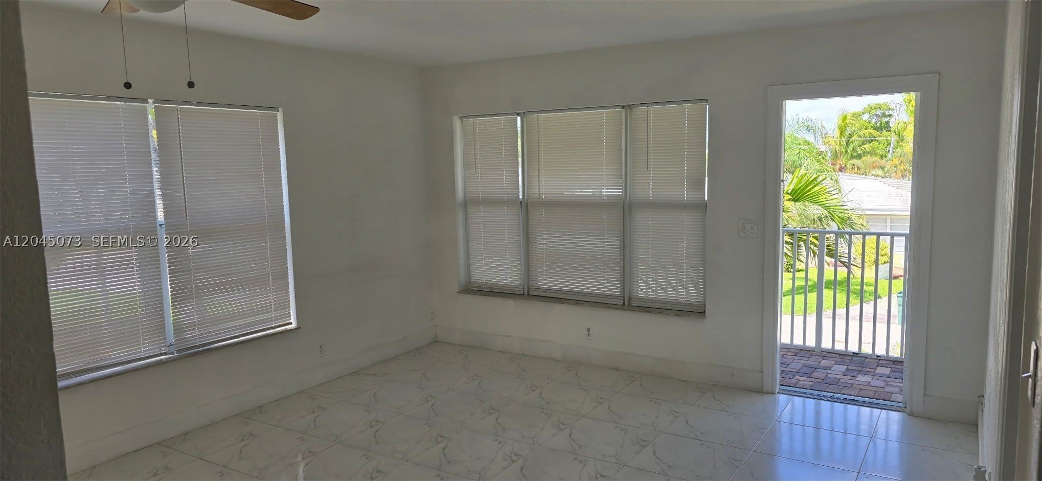 3260 NE 19th Ave – photo 1 of 8