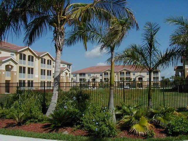 The Lakes At College Pointe – photo 1
