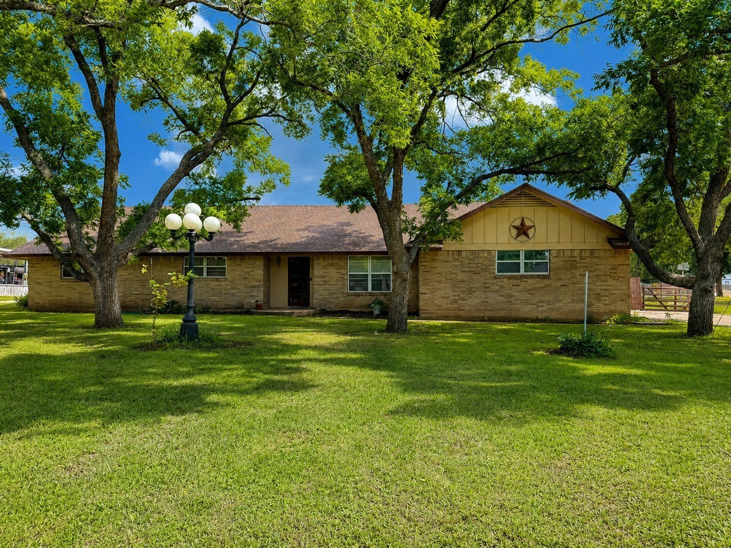 536 E 4Th Street – photo 1 of 74