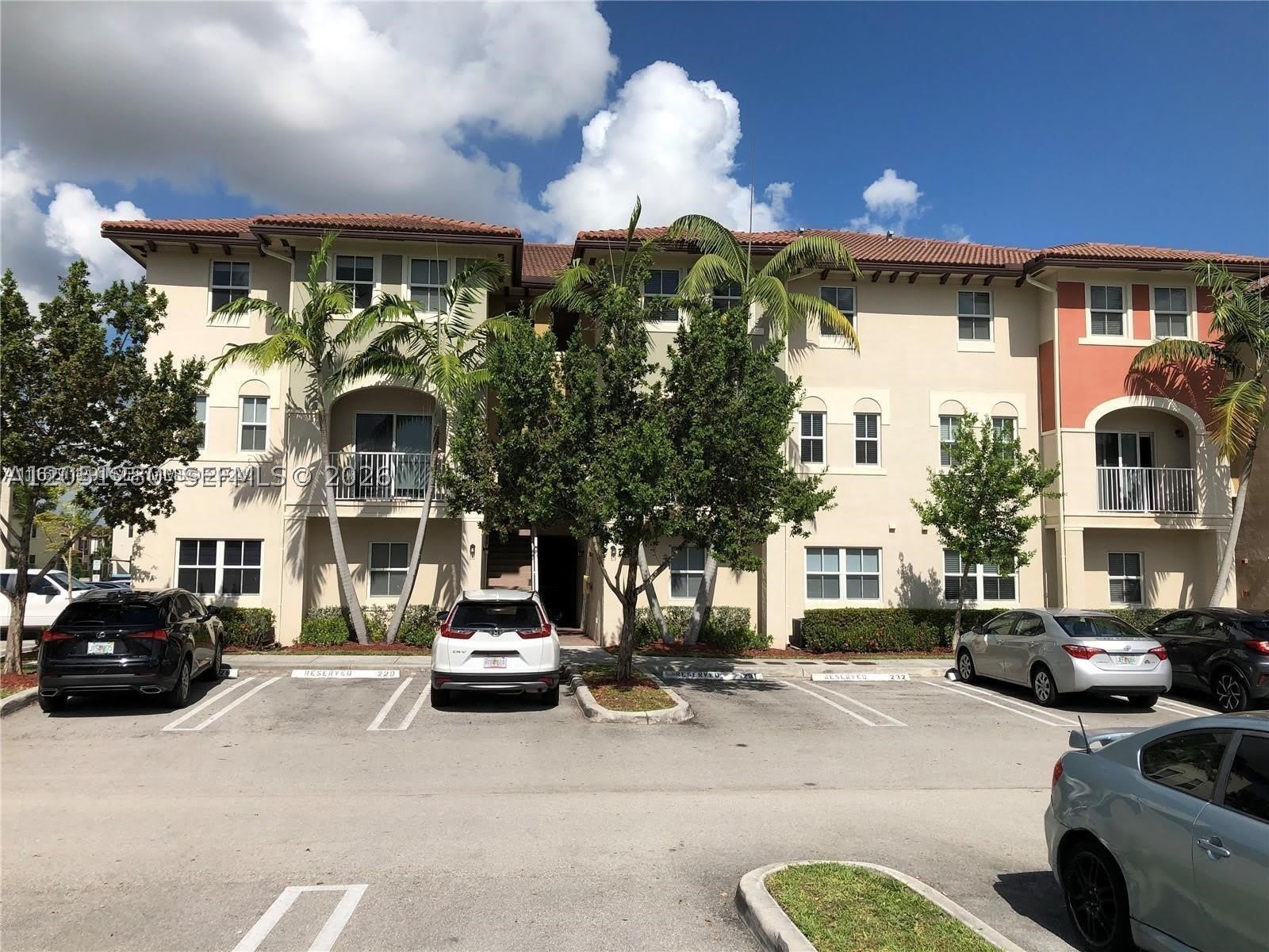 8760 NW 97th Ave – photo 1