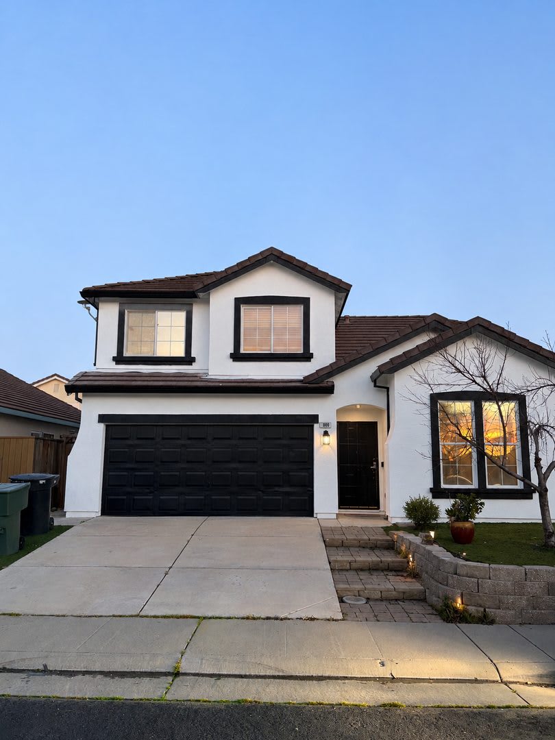 Your Next Home in One of Roseville’s Most Desired Neighborhoods! – photo 1