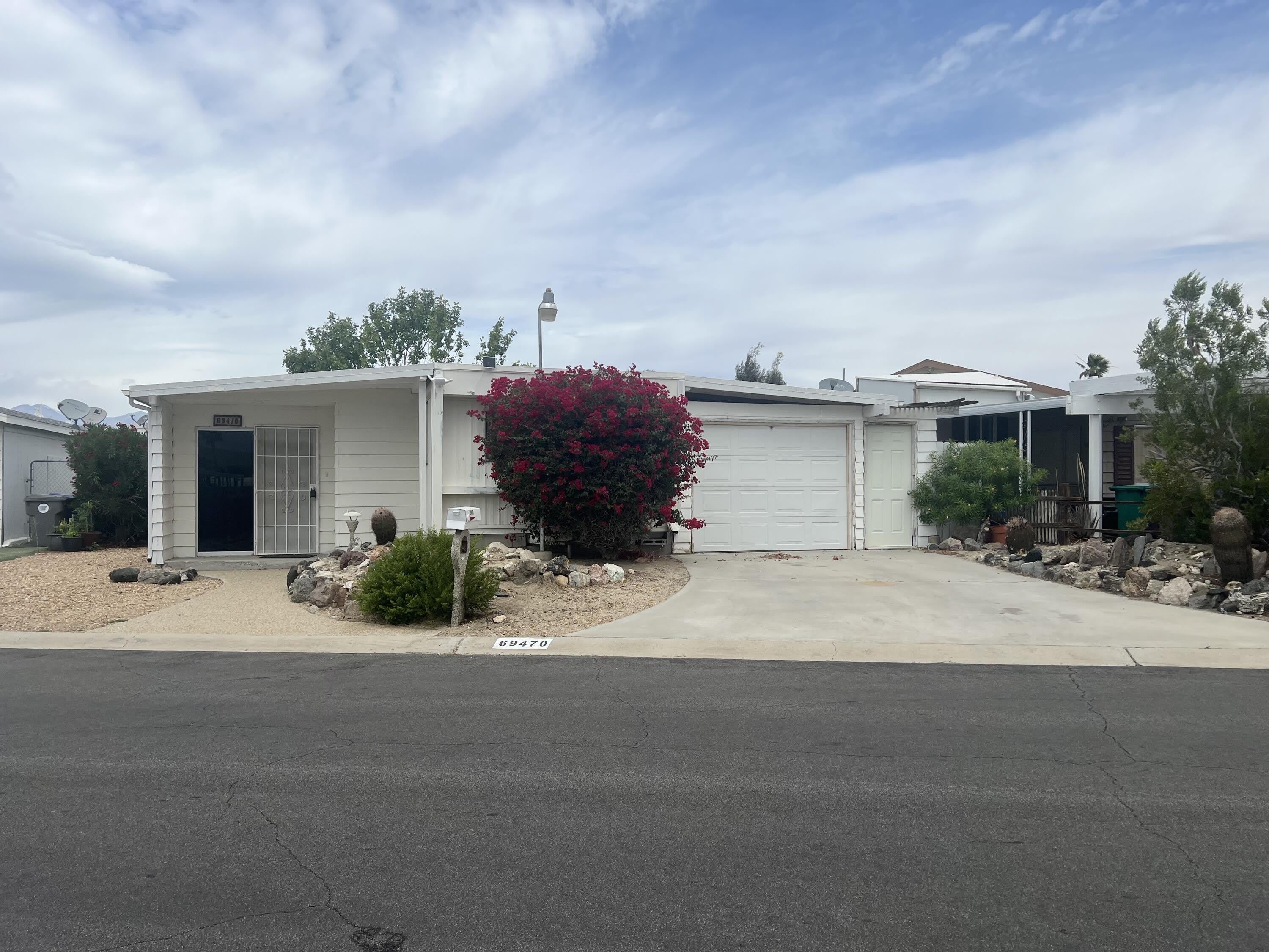 69470 Midpark Drive – photo 1 of 24