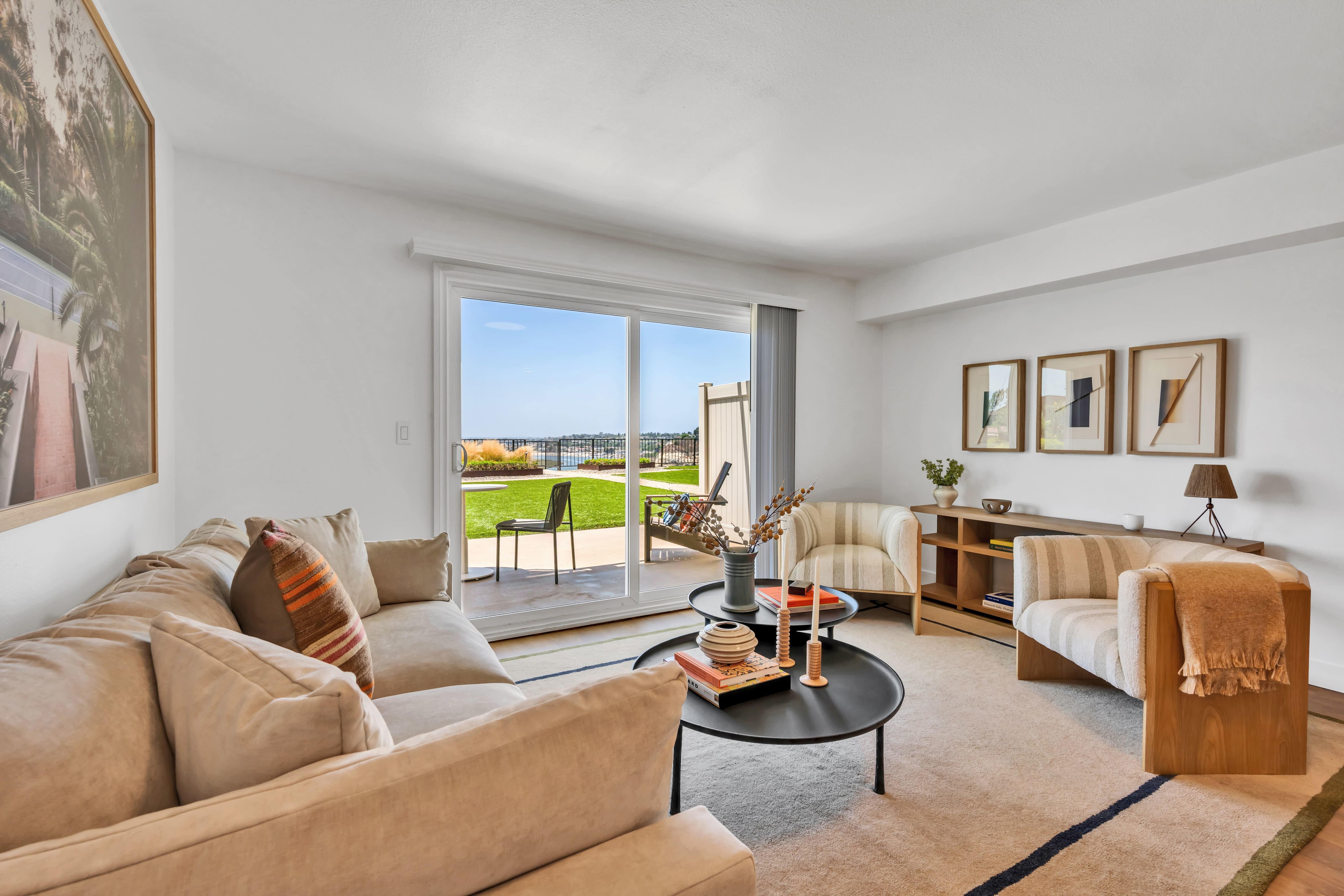 Park Newport Apartments – photo 1 of 35