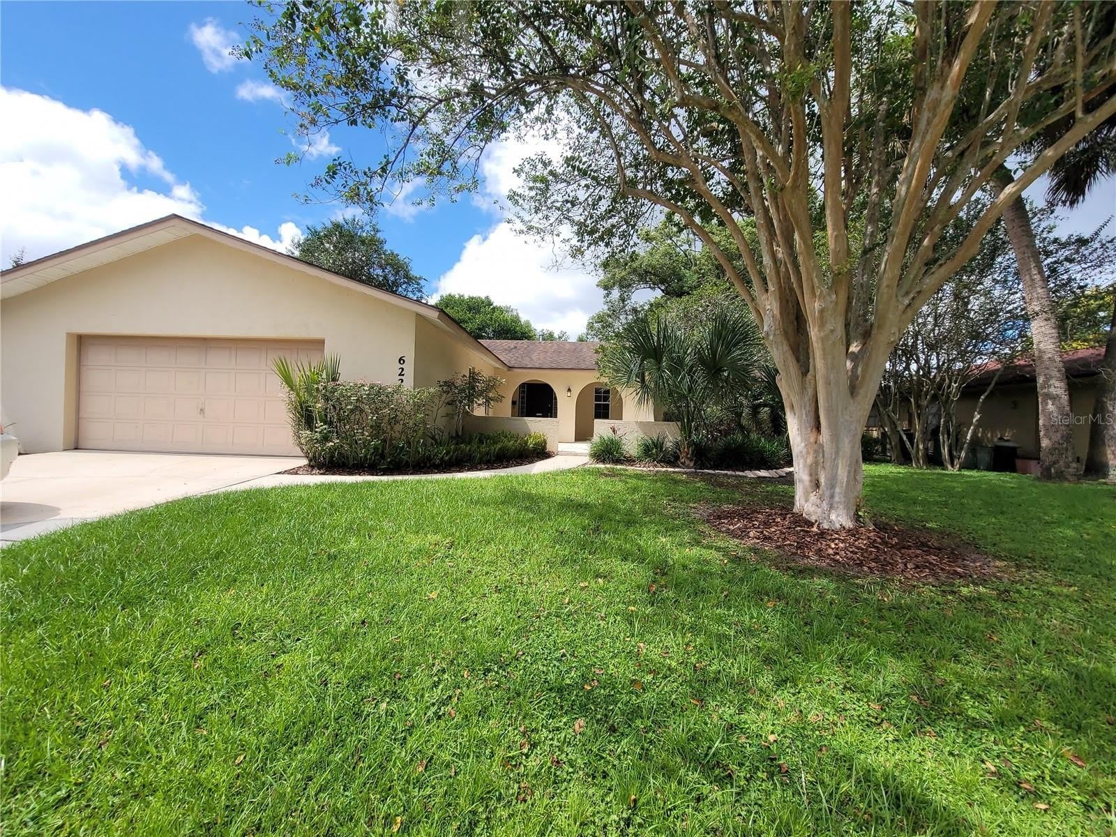 622 GREEN MEADOW Avenue – photo 1