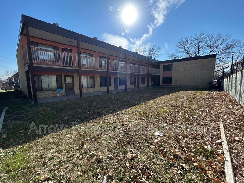 828 E Street-105 – photo 1 of 12