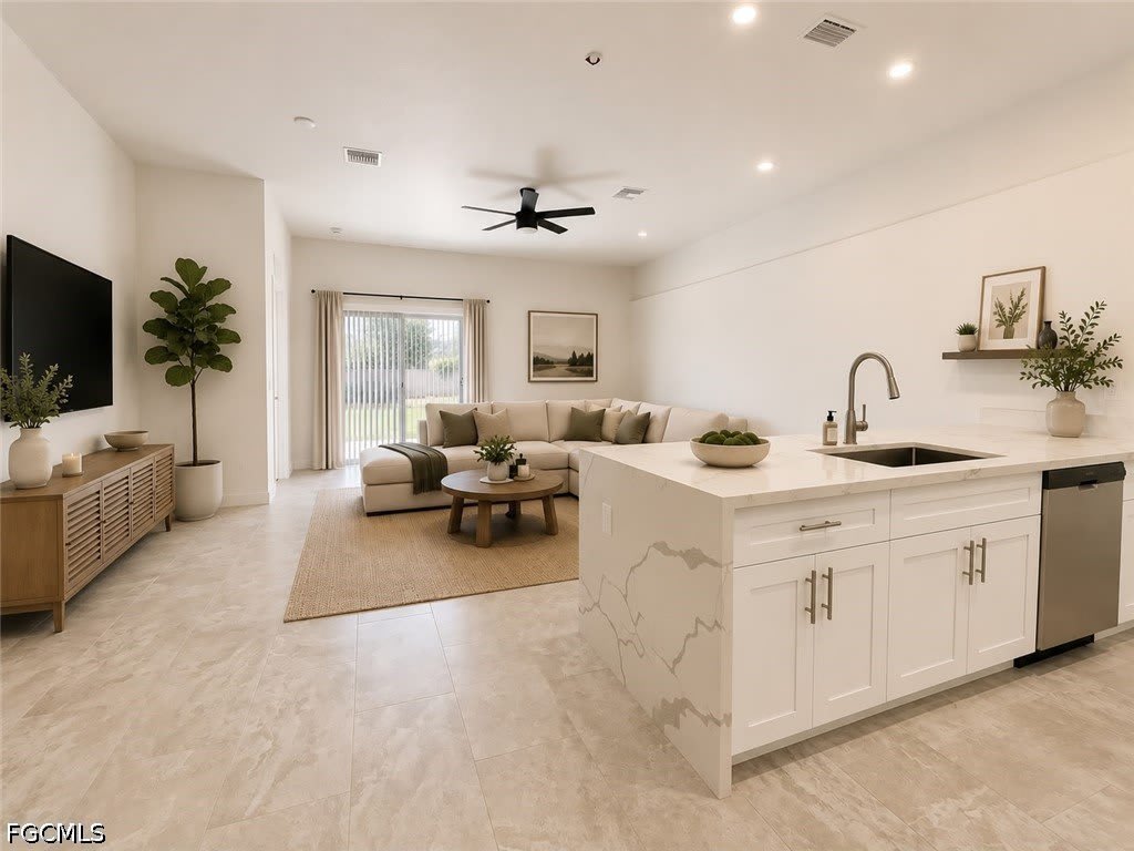 4622 SW 7th Place – photo 1