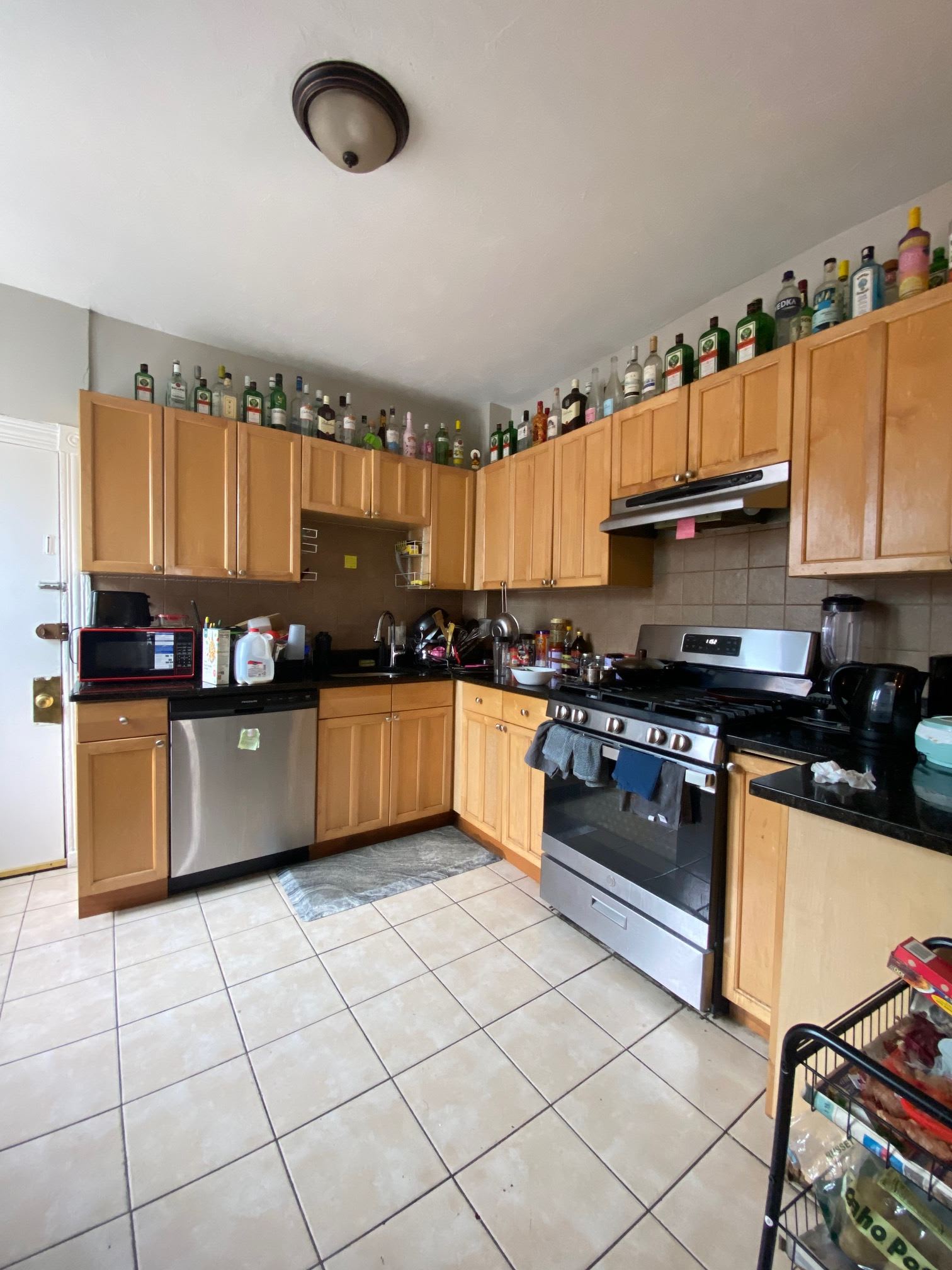 10 Glenville AvenueApt. 3 – photo 1