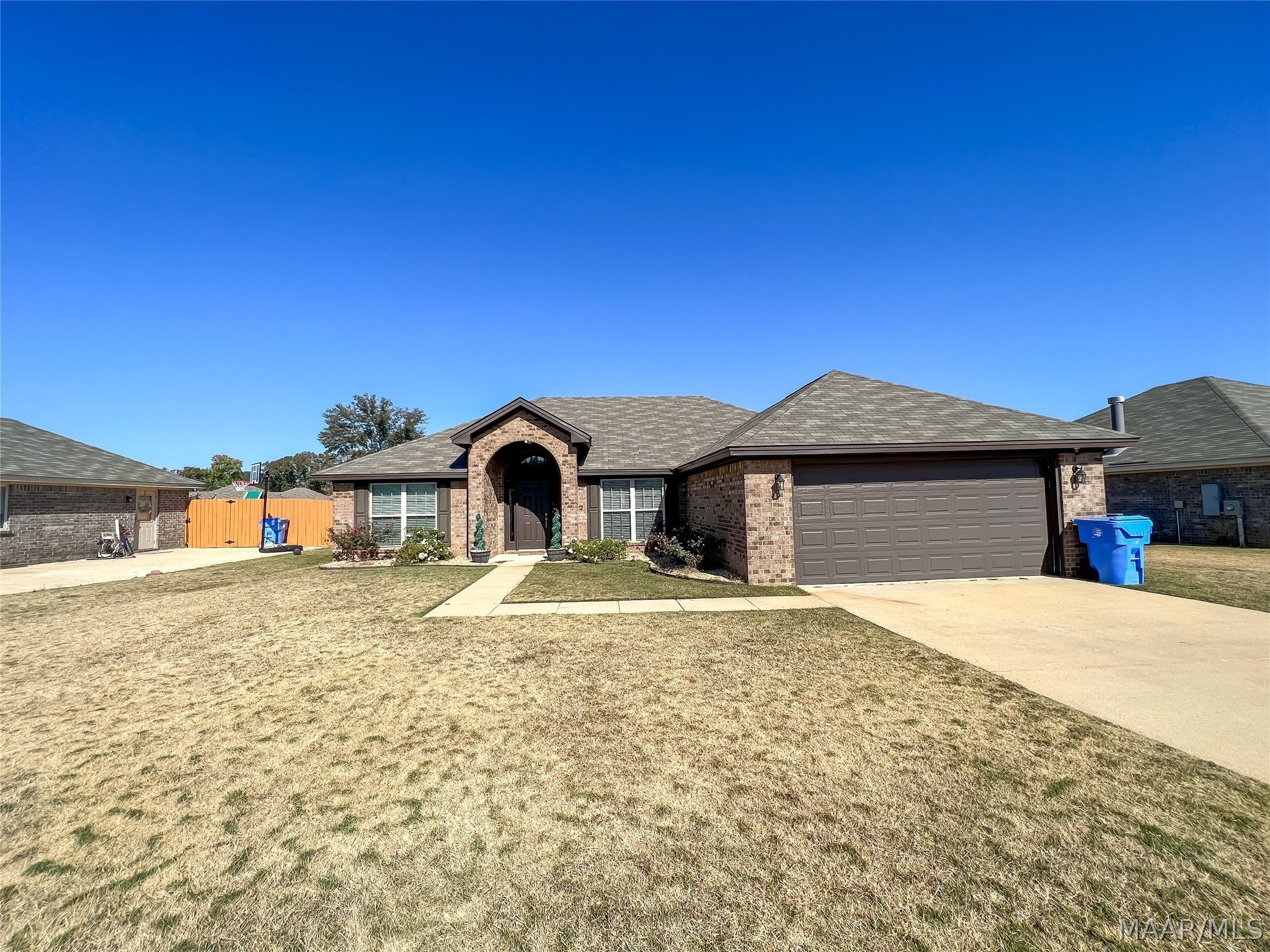 583 Sunset Drive – photo 1 of 111