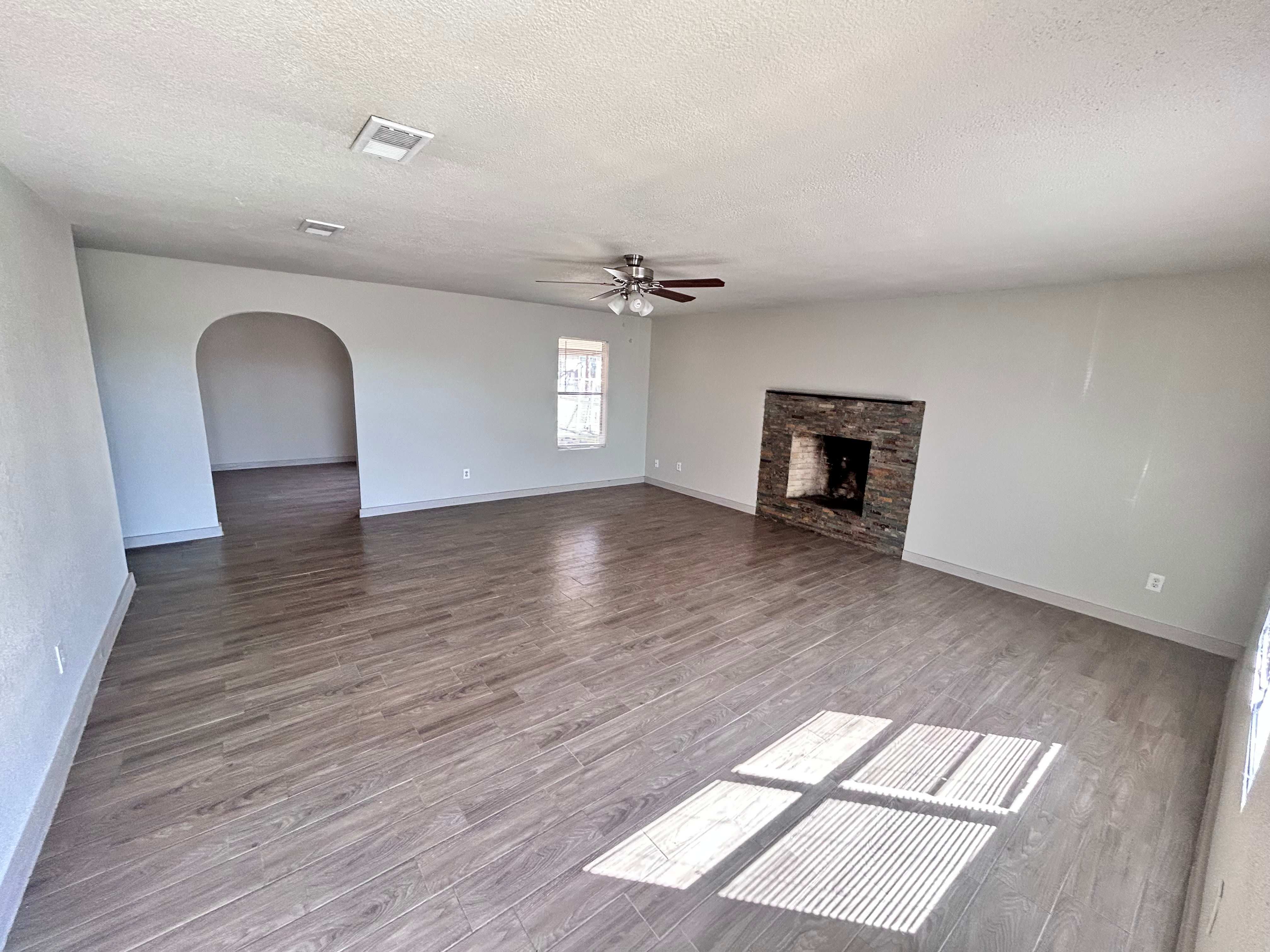 5001 Greenlee Dr – photo 1