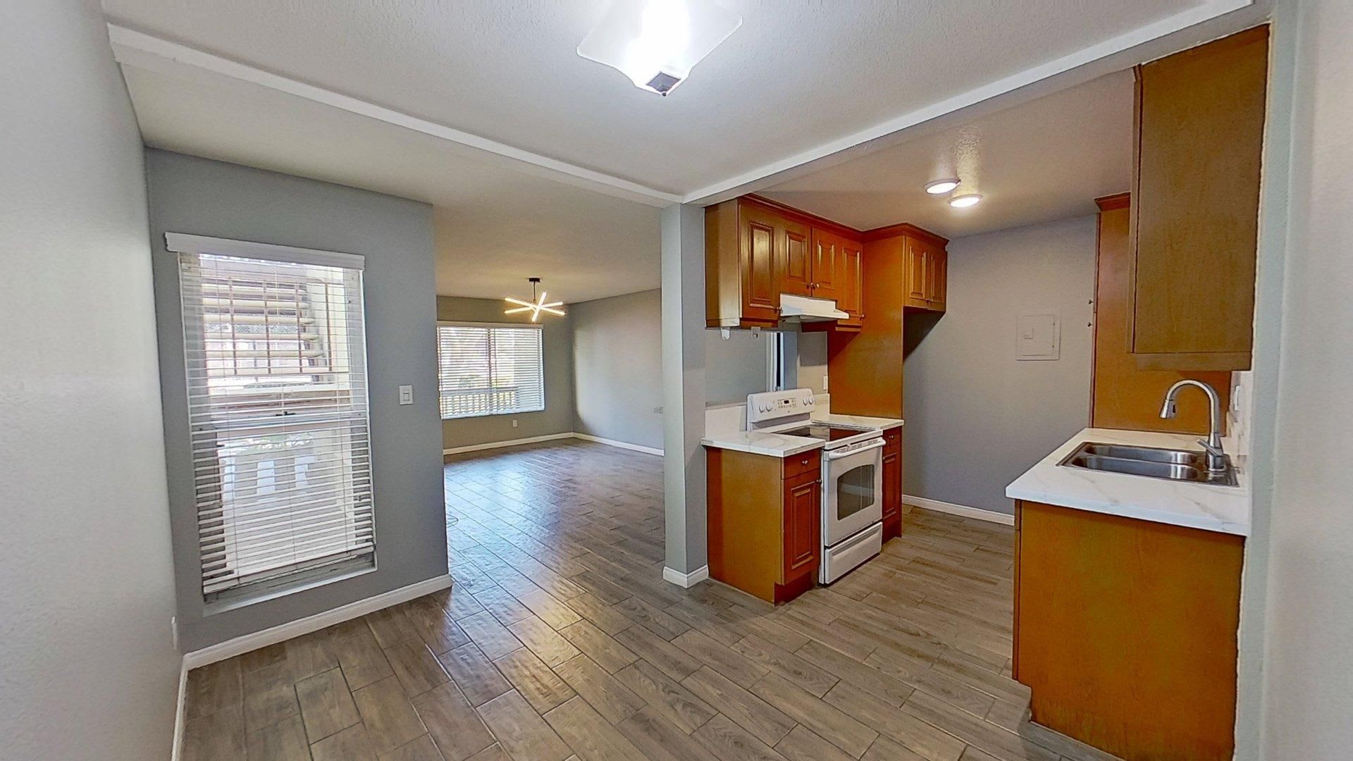 1040 W MacArthur Blvd #45, Santa Ana: Charming 1 Bed 1 Bath Condo with Community Ammenities! – photo 1