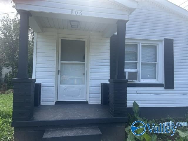 806 Russell Street NE – photo 1