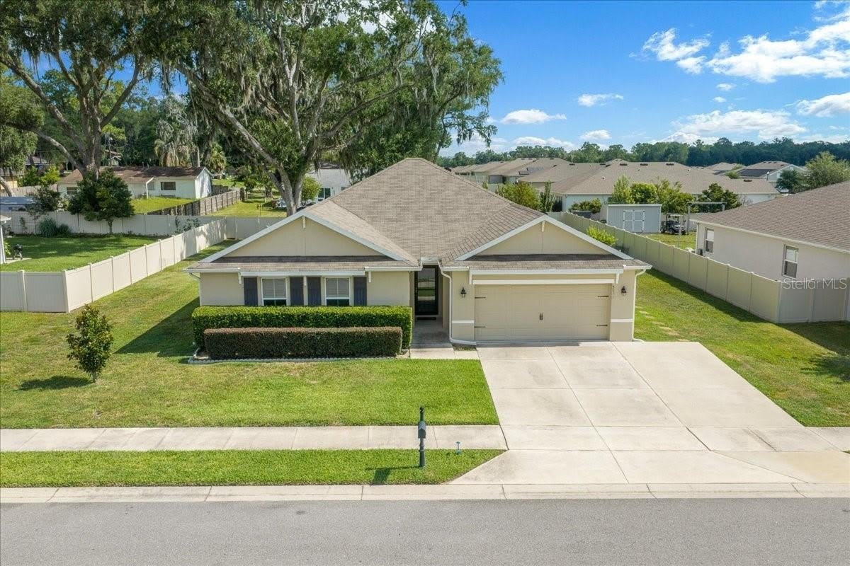 5025 Ne 15Th Place – photo 1 of 149