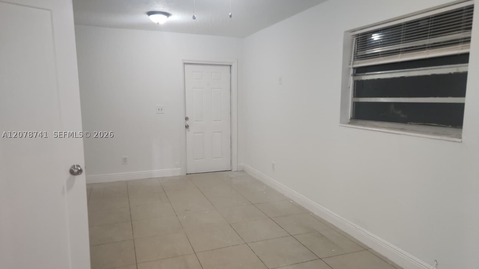 2736 NW 15th St – photo 1 of 8