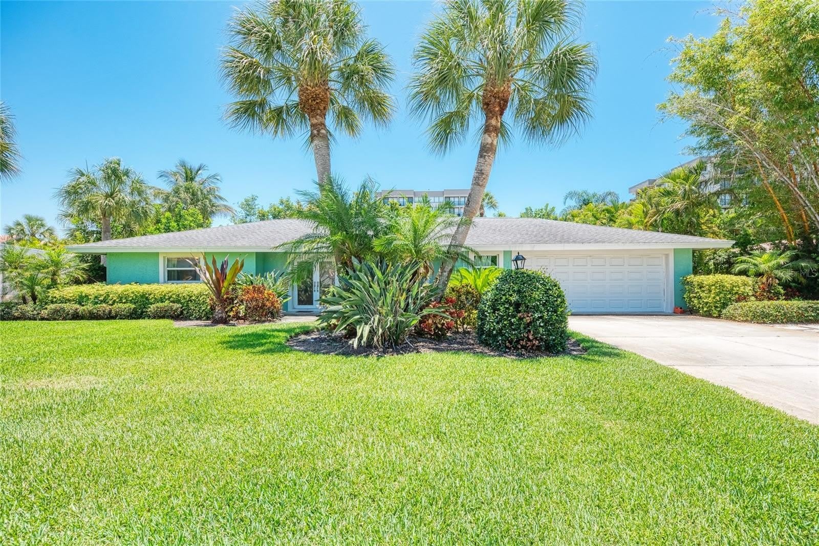 5640 CAPE LEYTE Drive – photo 1 of 58